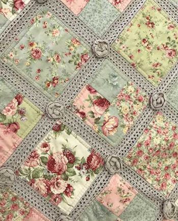 pretty-as-rose-quilt